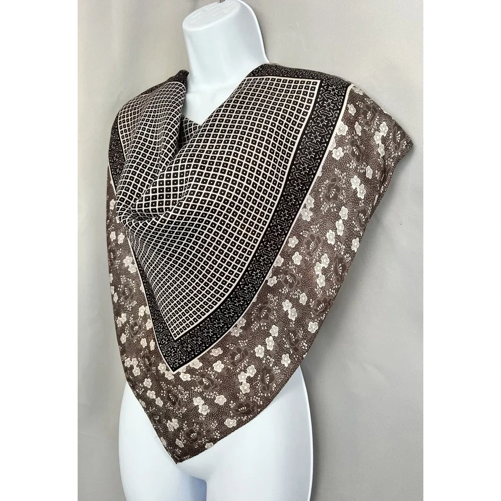 Vintage Fast Color Brown WPL 209 Geometric‎ / Floral Bandana 27